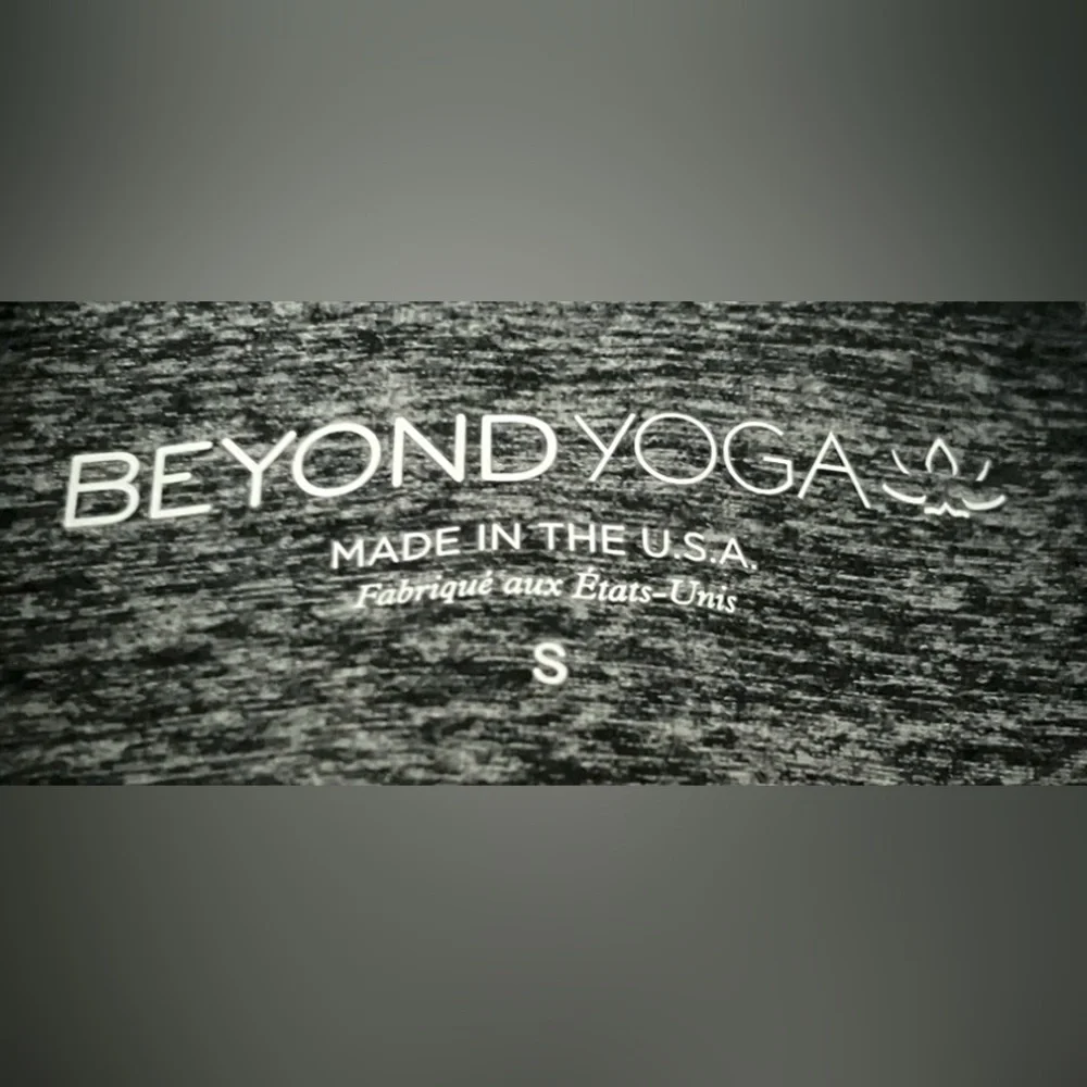 Beyond Yoga 7/8 Length space dye leggings high rise in grey color Size S  NWT - Picture 10 of 10